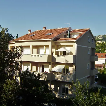 Macolic Apartment Rab Town