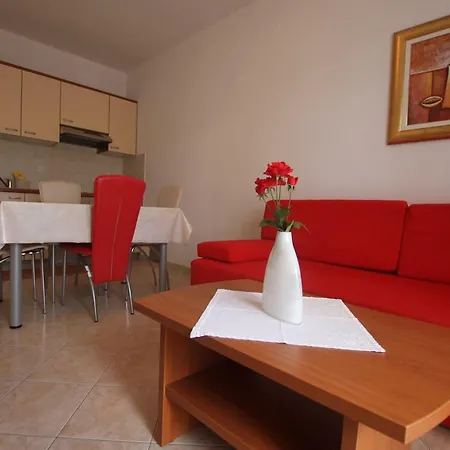 Macolic Apartment Rab Town