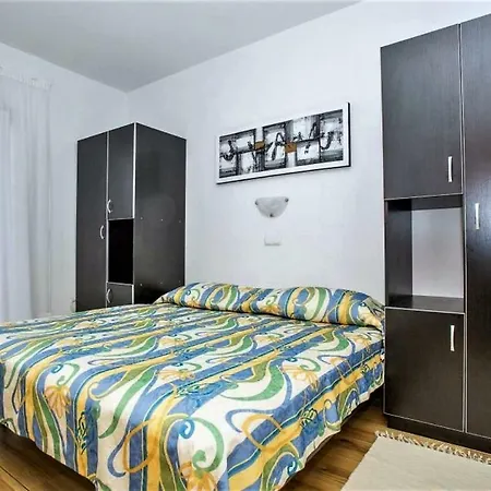 Apartment Macolic *