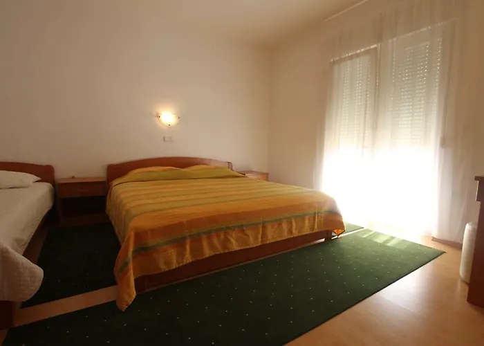 Macolic Apartman Rab Town