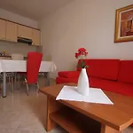 Macolic Apartman Rab Town