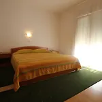 Macolic Apartman Rab Town
