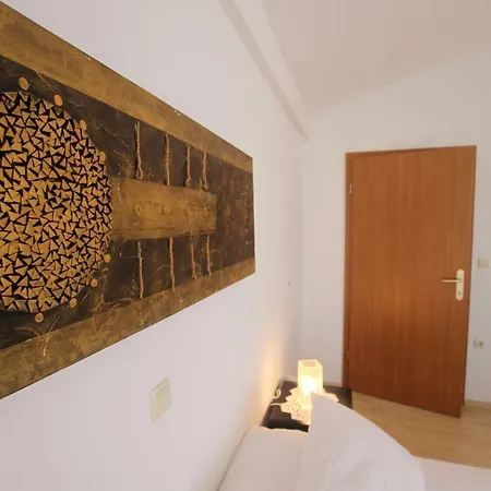 Apartament Macolic *